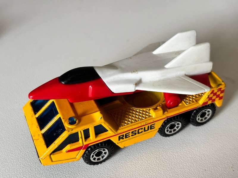 Transporter Vehicle + Jet Airplane 1985 (Matchbox)