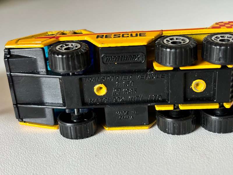 Transporter Vehicle + Jet Airplane 1985 (Matchbox)