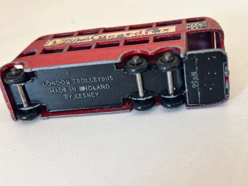 Vintage London Trolley Bus no.56 (1958 to 1965 Lesney +/-1:137 - Made in England)