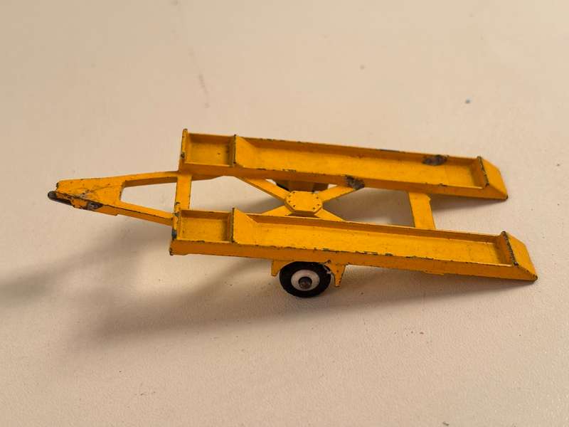 Rare Racing Car Trailer for Set 17 Vintage Model (Corgi +/-1:43 made in Britain)