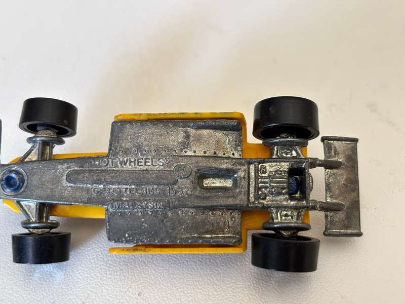 Single Seater Indy Racer 1982 (Hotwheels 1:64)