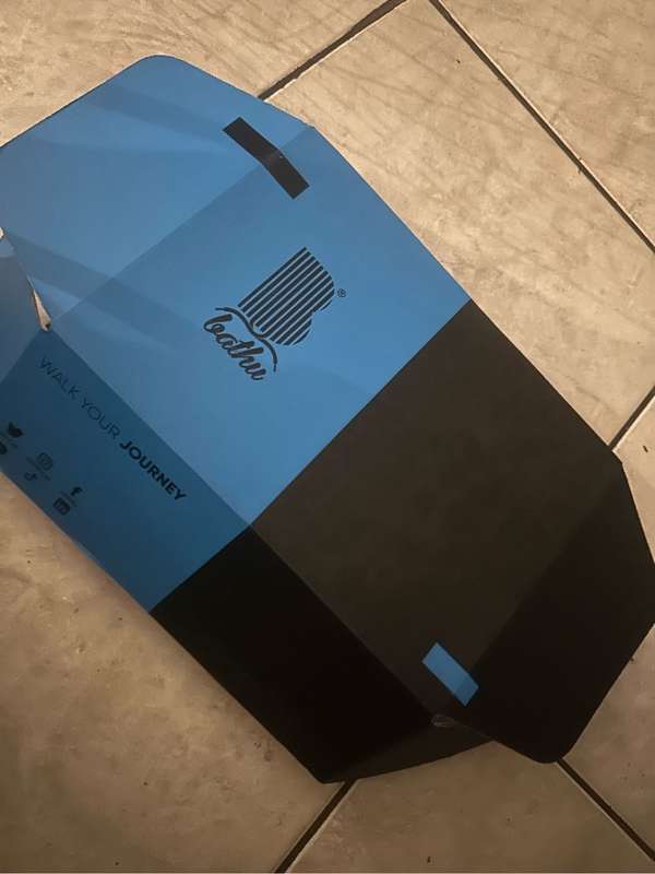Bathu sneakers
