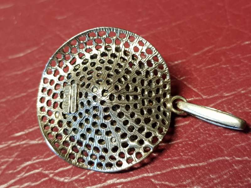 Lovely Vintage Genuine Solid Sterling Silver Magie Pendant in Perfect Condition - [8,3 g]