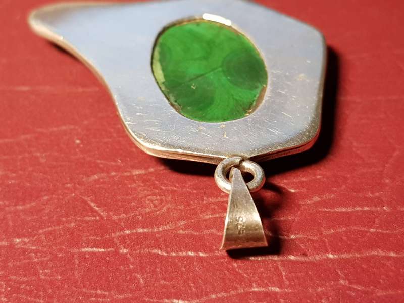 Lovely Vintage Solid Genuine Sterling Silver Pendant With Malachite Cracked Stone - [15,9 g]