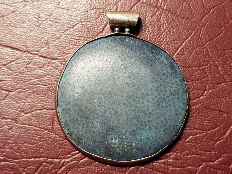 Lovely Handmade Genuine Sterling Silver Pendant with Coral - [20,2 g]