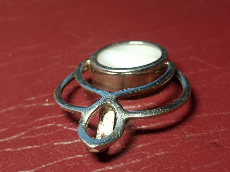 Lovely Genuine Solid Sterling Silver Pendant With Mother Of Pearl in Very Good Condition - [5,9 g]