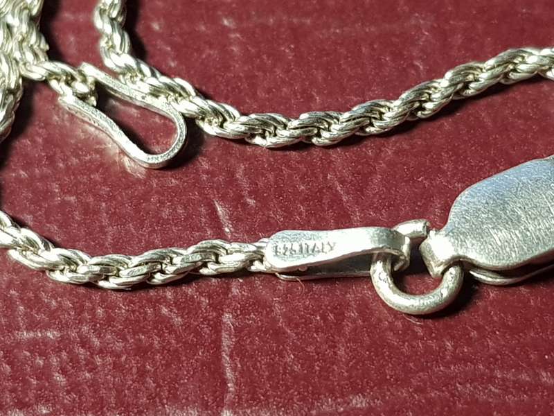 Lovely Genuine Solid Sterling Silver Rope Necklace With Italian Clasp in Very Good Condition