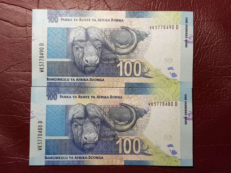 2 x R100 Notes L Kganyago Crisp Unc - [Bid per note to take both]