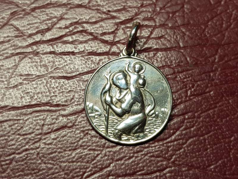 Lovely Genuine Sterling Silver St Christopher Pendant Very Good Condition -[Diameter 20 mm : 3,9 g]