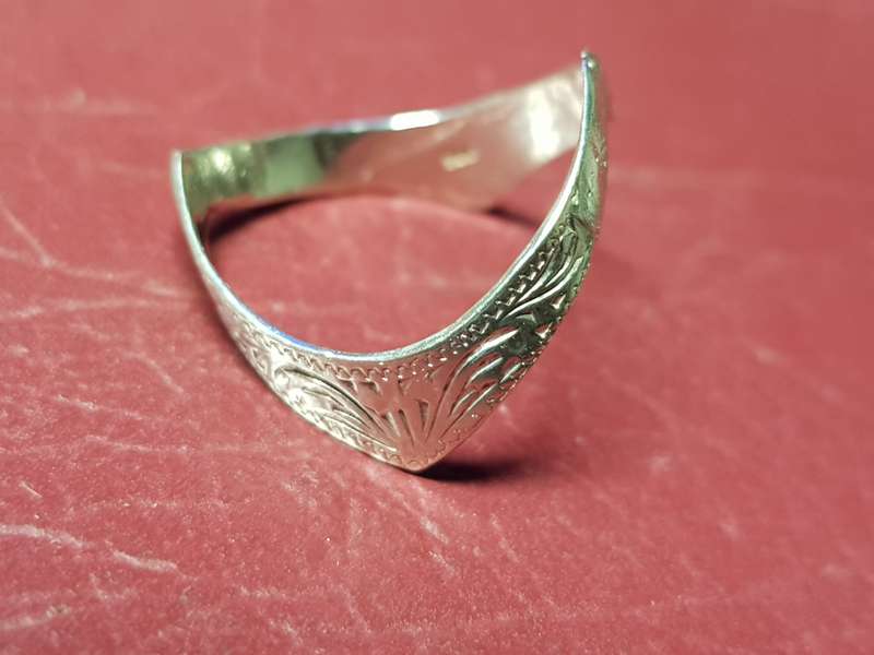 Lovely Genuine Solid Sterling Silver Ring In Very Good Condition - [1,25 g]