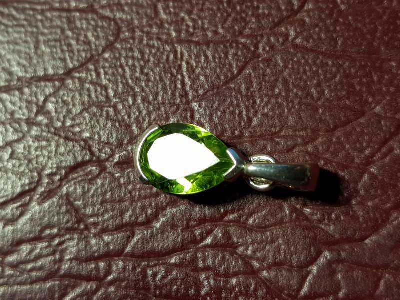 Lovely Genuine Solid Sterling Silver Pendant in Excellent Condition - [1,35 g]