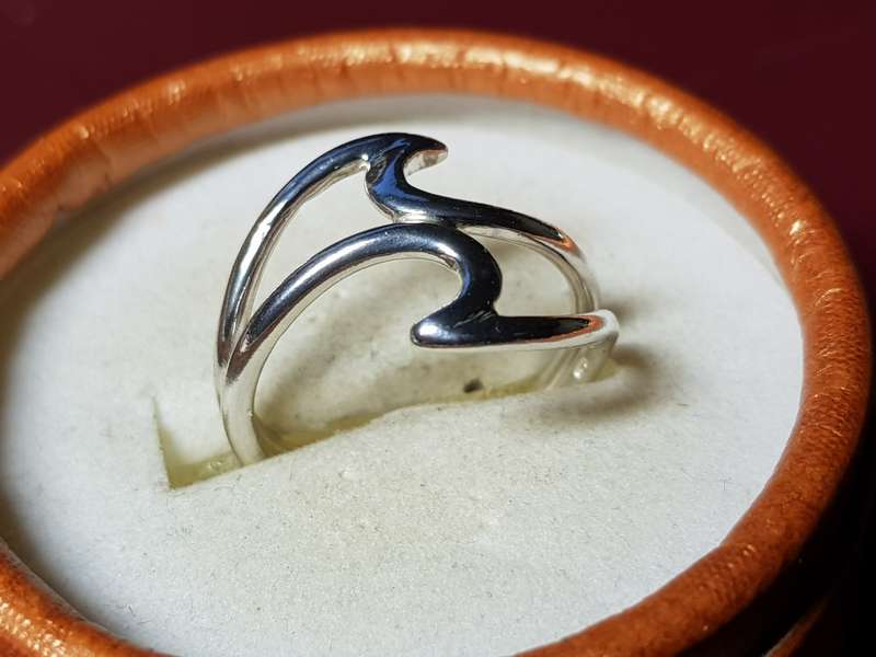 Lovely Genuine Solid Sterling Silver Ring In Excellent Condition - [3,4 g]