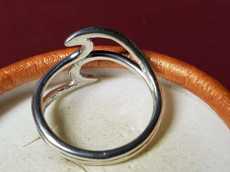 Lovely Genuine Solid Sterling Silver Ring In Excellent Condition - [3,4 g]