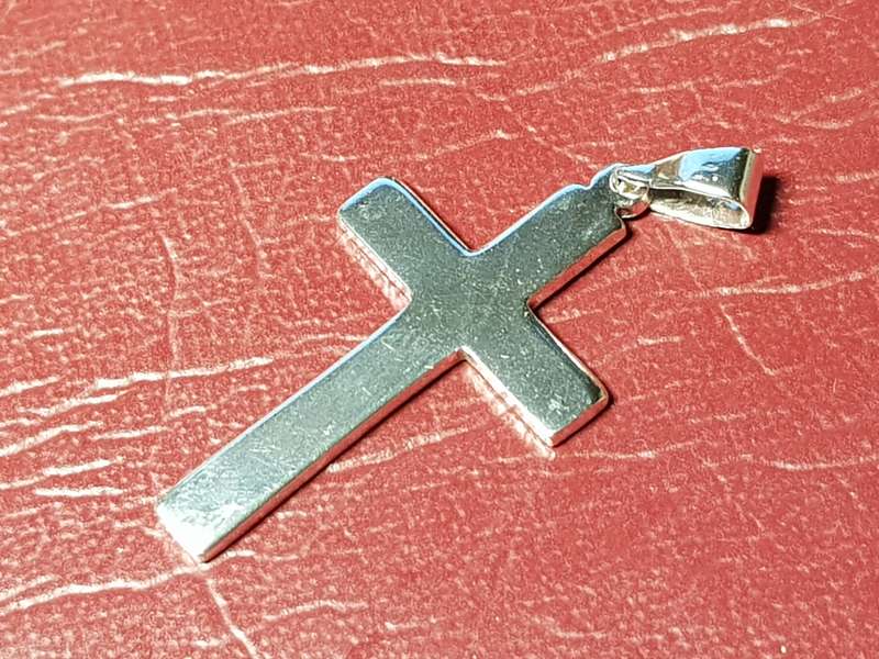 Lovely Genuine Solid Sterling Silver Cross Pendant in Excellent Condition - [3,15 g]