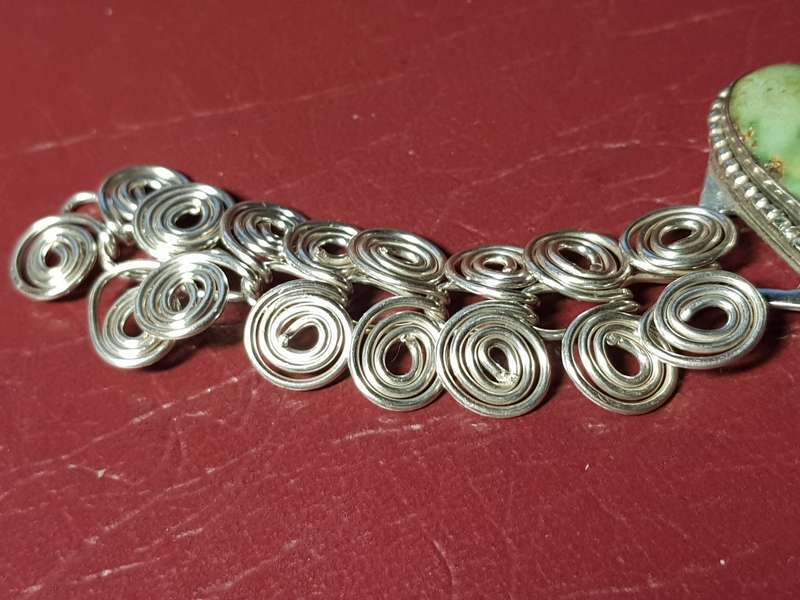 Lovely Vintage Genuine Solid Sterling Silver Bracelet with Gemstone In very Good Condition - [34 g]