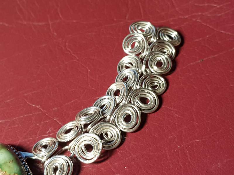Lovely Vintage Genuine Solid Sterling Silver Bracelet with Gemstone In very Good Condition - [34 g]