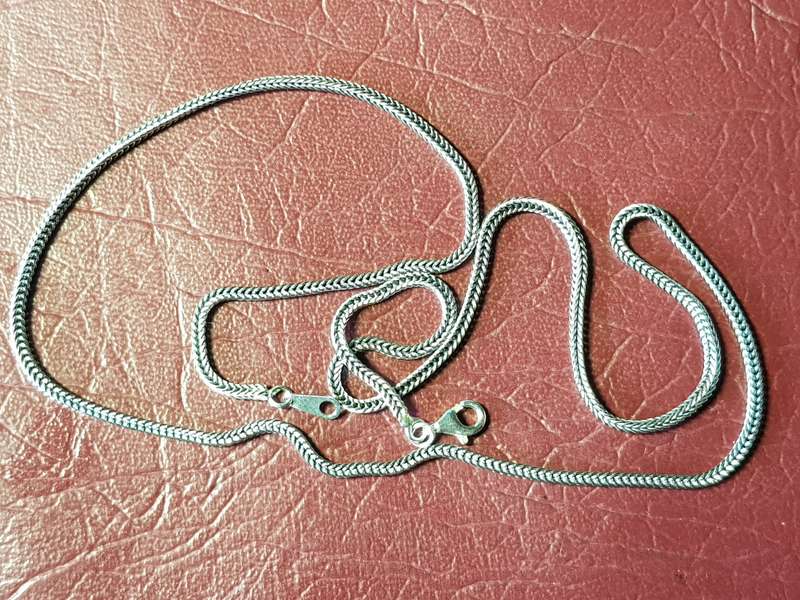 Lovely Genuine Solid Sterling Silver Necklace With Lobster Clasp in Excellent Condition - [7,6 g]