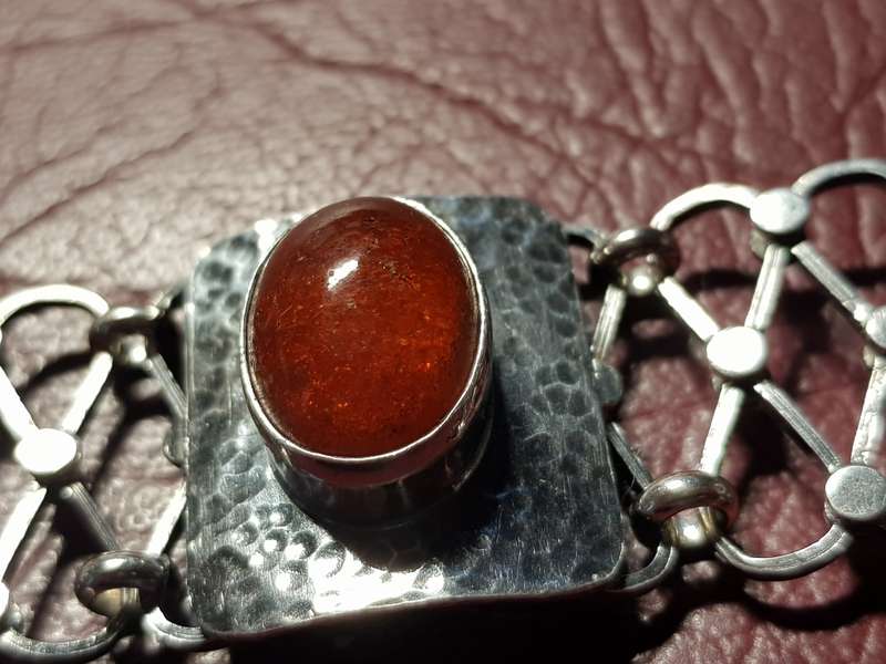 Vintage Handmade Genuine Solid Sterling Silver Bracelet With Amber in Excellent Condition - [40 g]