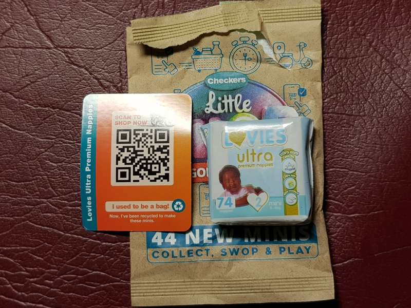 Checkers Mini - Lovies Ultra With Card