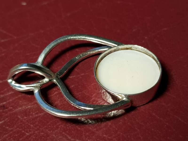 Lovely Genuine Solid Sterling Silver Pendant With Mother Of Pearl - [5 g]