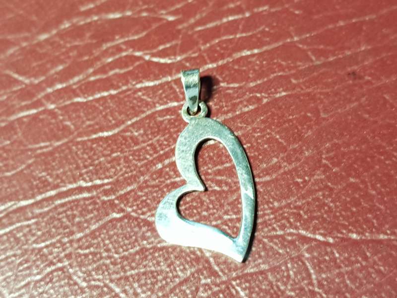 Lovely Genuine Solid Sterling Silver Pendant I Very Good Condition - [Length 25 mm]