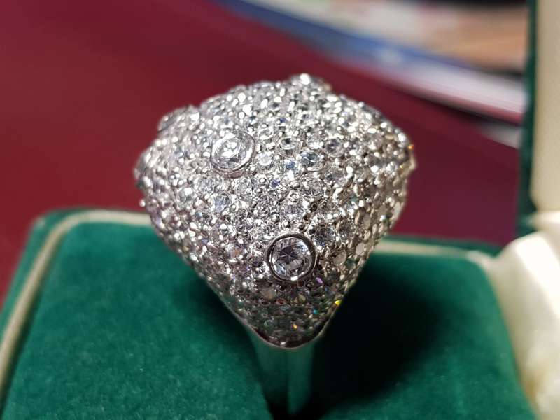 Lovely Genuine Solid Sterling Silver Ring In Excellent Condition - [11,4 g]*