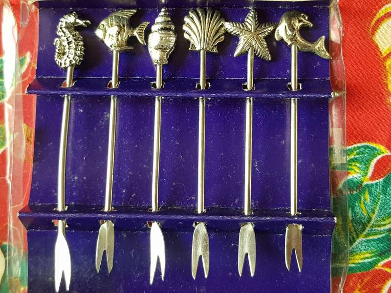 A Set Of 6 Vintage Pickle Forks In Perfect Condition