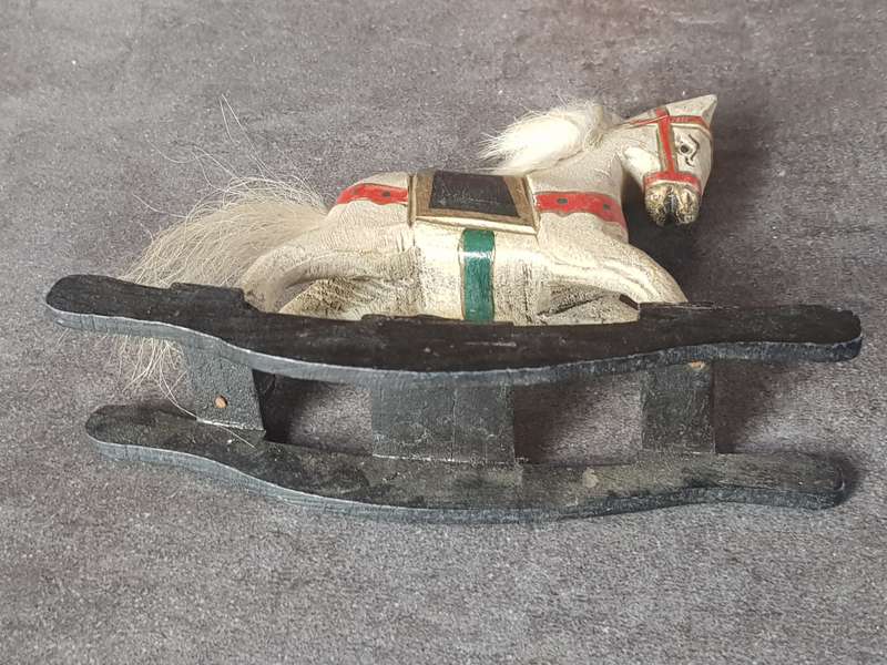 Vintage Horse Toy In Good Condition - [Height 11 cm]