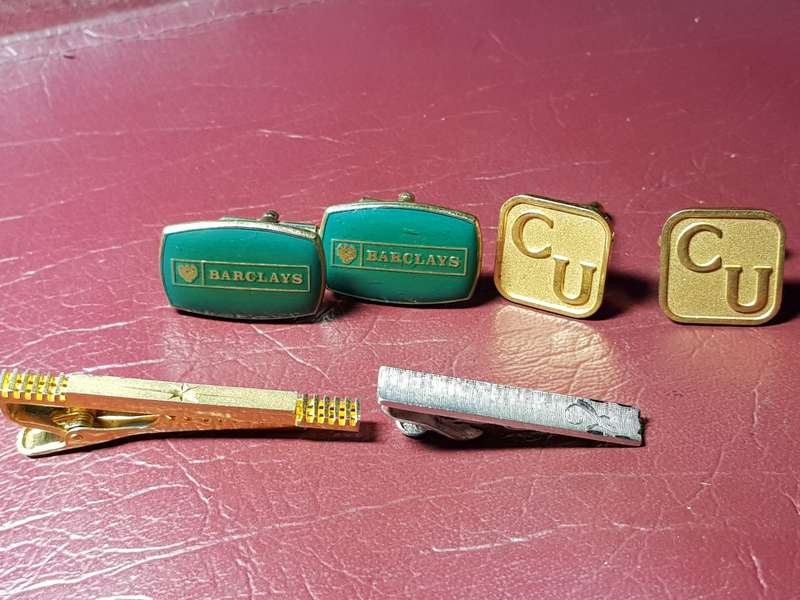 Cufflinks And Tie Clips - [One bid for all]