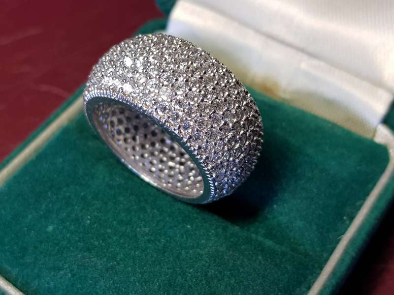 Lovely Genuine Solid Sterling Silver Ring In Excellent Condition - [8,49 g]