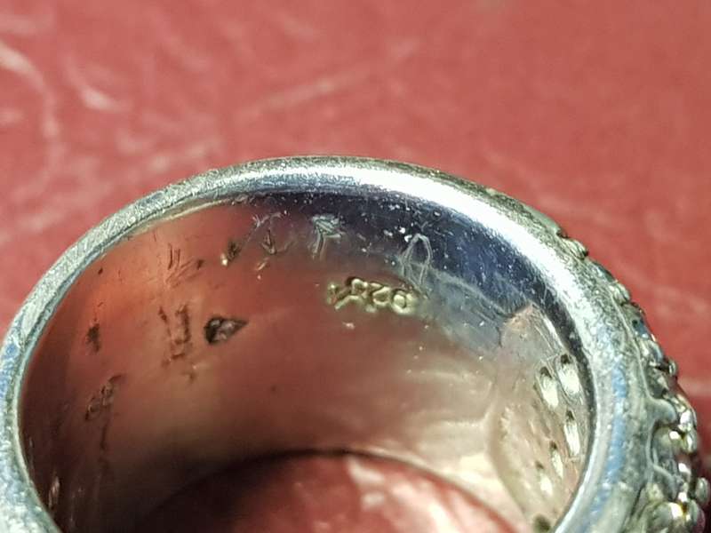Lovely Heavy Genuine Solid Sterling Silver Ring In Excellent Condition - [18,3 g]