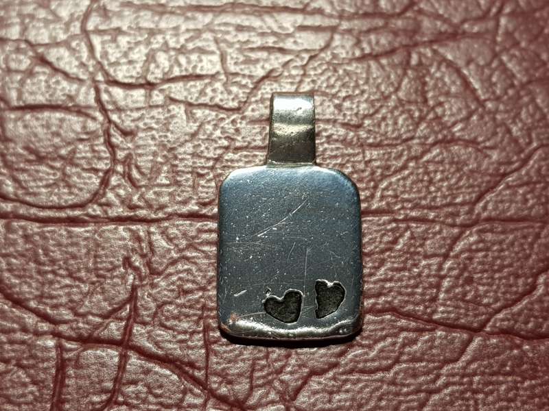 Lovely Genuine Solid Sterling Silver Pendant In Very Good Condition - [3 g]