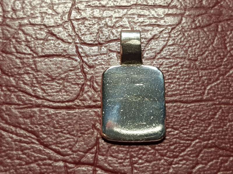 Lovely Genuine Solid Sterling Silver Pendant In Very Good Condition - [3 g]
