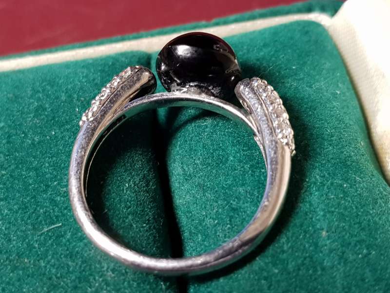 Lovely Genuine Solid Sterling Silver Ring In Perfect Condition - [3,7 g]