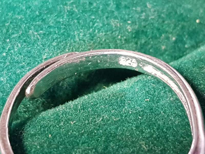 Lovely Genuine Solid Adjustable Sterling Silver Ring In Good Condition - [1,59 g]