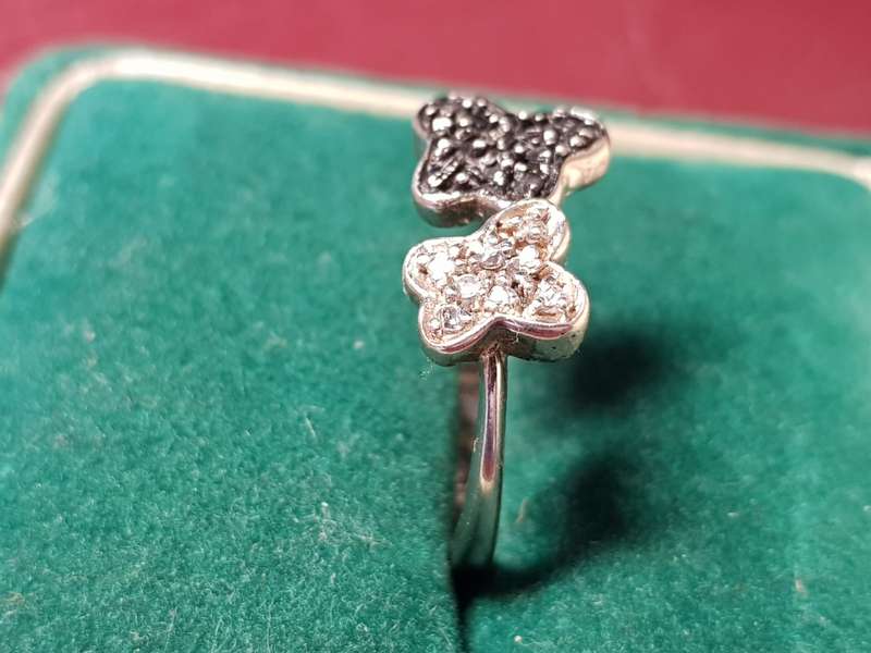 Lovely Genuine Solid Sterling Silver Ring In Excellent Condition - [2,6 g]