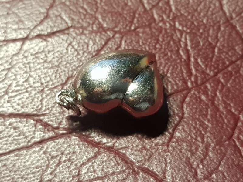 Lovely Genuine Solid Sterling Silver Charm in Very Good Condition - [2,27 g]
