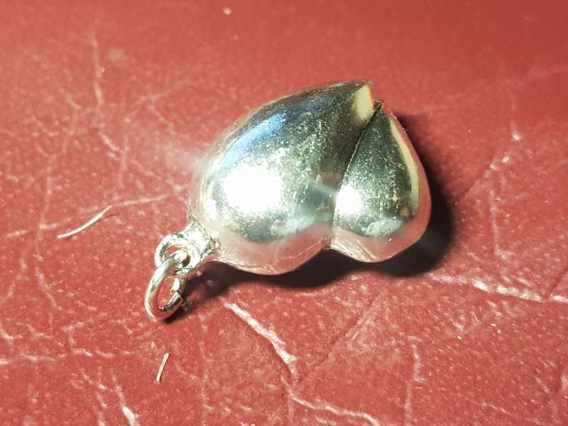 Lovely Genuine Solid Sterling Silver Charm in Very Good Condition - [2,27 g]