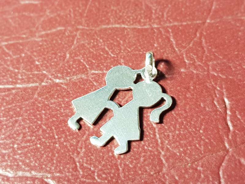 Lovely Genuine Solid Sterling Silver Pendant In Excellent Condition - [Length 18 mm 1 g]