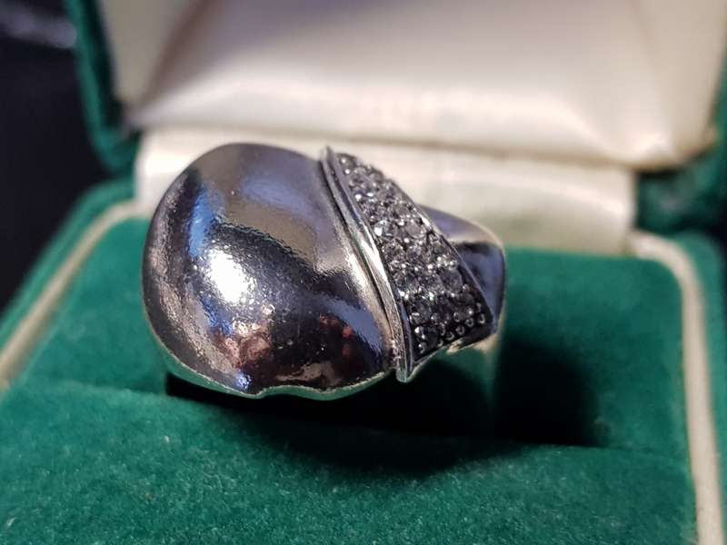 Lovely Genuine Solid Sterling Silver Ring In Excellent Condition - [7,44 g]