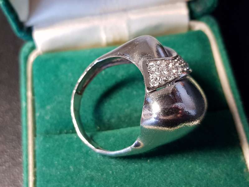 Lovely Genuine Solid Sterling Silver Ring In Excellent Condition - [7,44 g]