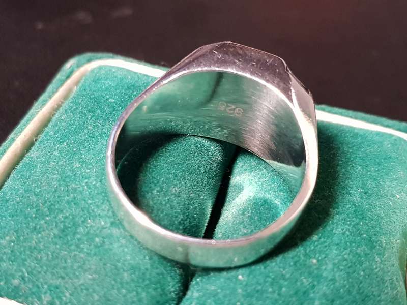 Lovely Genuine Solid Sterling Silver Ring In Very Good Condition - [6,25 g]
