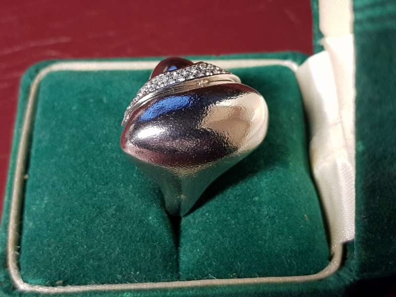 Lovely Genuine Solid Sterling Silver Ring In Very Good Condition - [7,6 g]