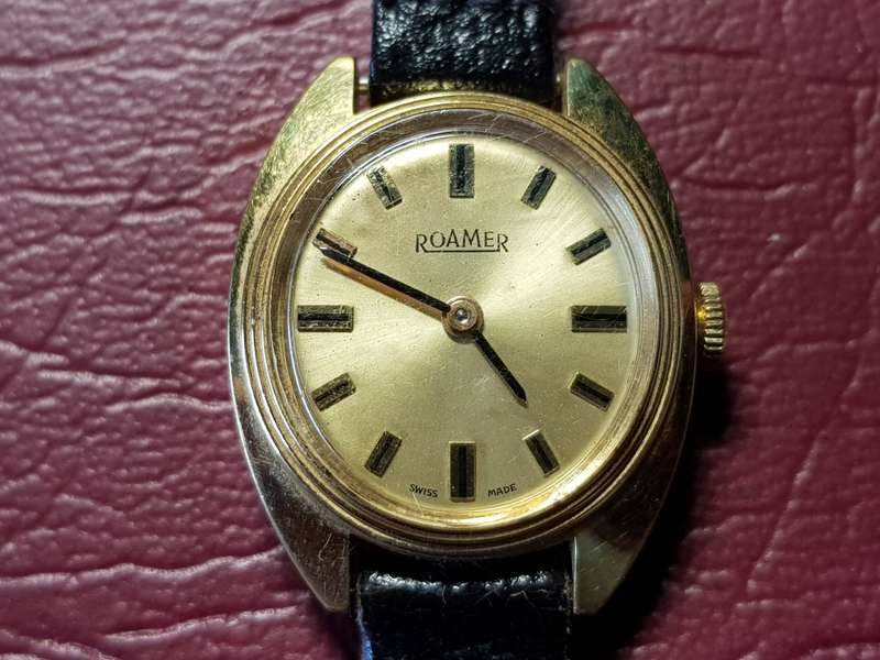 ROAMER LADIES WATCH IN VERY GOOD WORKING CONDITION.*