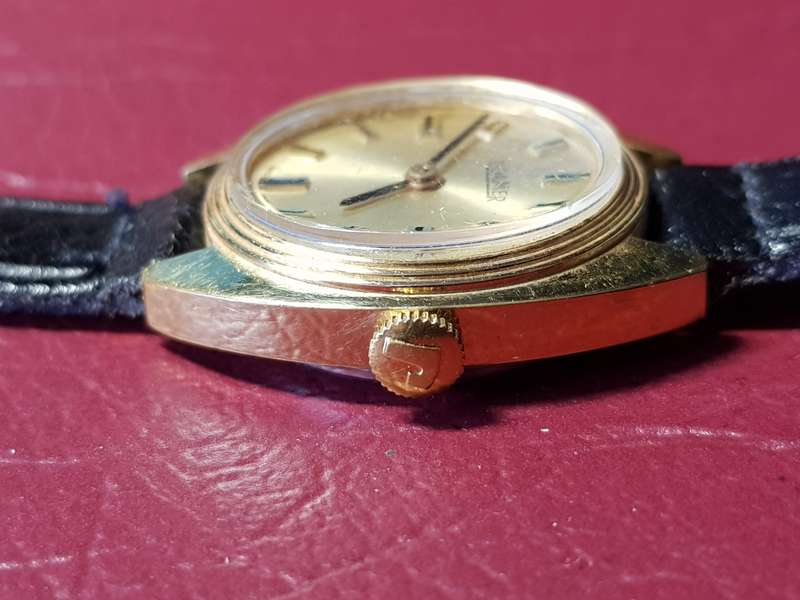 ROAMER LADIES WATCH IN VERY GOOD WORKING CONDITION.*
