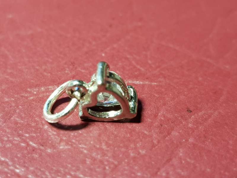 Lovely Genuine Solid Sterling Silver Pendant/Charm in Excellent Condition - [.72g]