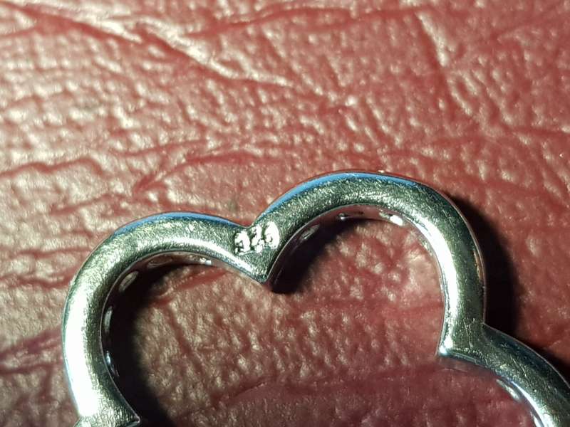 Lovely Genuine Solid Sterling Silver Pendant in Excellent Condition - [3,4 g]