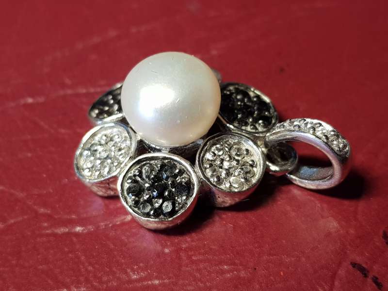 Lovely Genuine Solid Sterling Silver Pendant In Excellent Condition - [7,4 g]