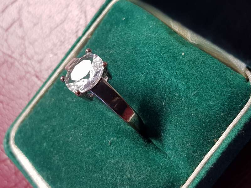 Ring In Fair Condition - Size R - [Not Silver]