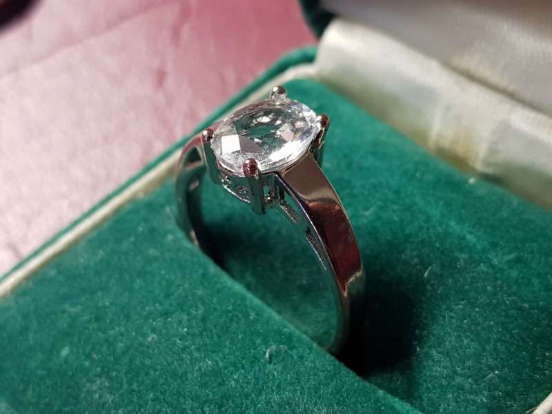 Ring In Fair Condition - Size R - [Not Silver]